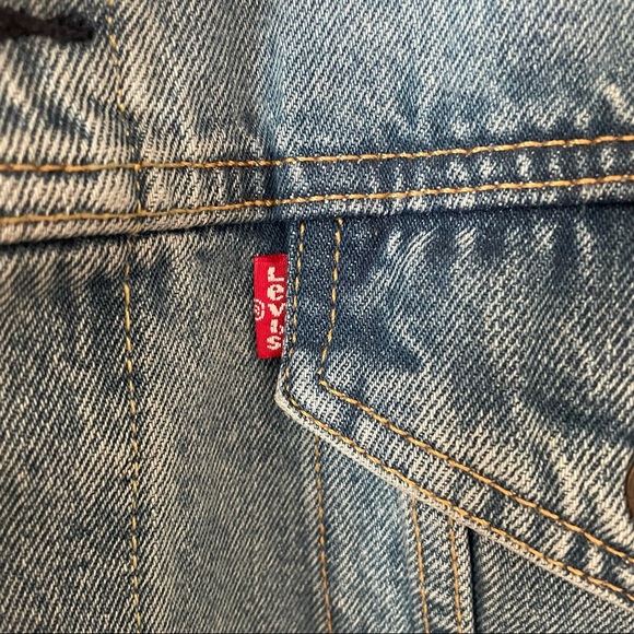 Levi’s Denim Jacket - Picture 3 of 4